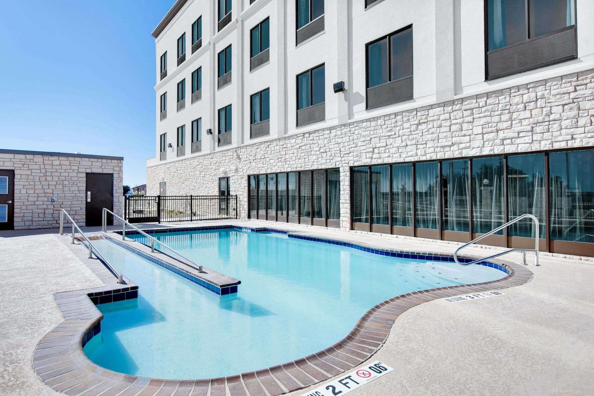 Wingate By Wyndham San Angelo Hotel Exterior foto